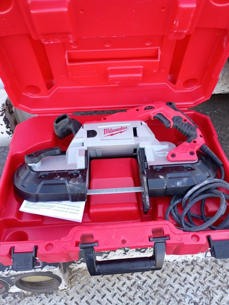 Milwaukee Band Saw