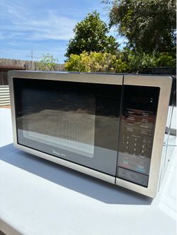 Microwave