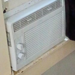 AC Unit Work Great In Great Shape Asking 80$