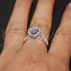 Gorgeous sexy WOMAN'S wedding engagement promises ring size 9.0