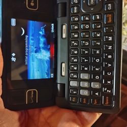 LG ENV2 BLACK AND SILVER 