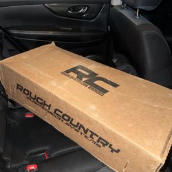 4runner suspension kit – coil springs + KYB Gas-a-Just shocks + 4 set of Falken Wildpeak Tires 285 / 75 R16