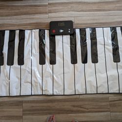 F.A.O. Schwarz Giant Dance Mat Piano