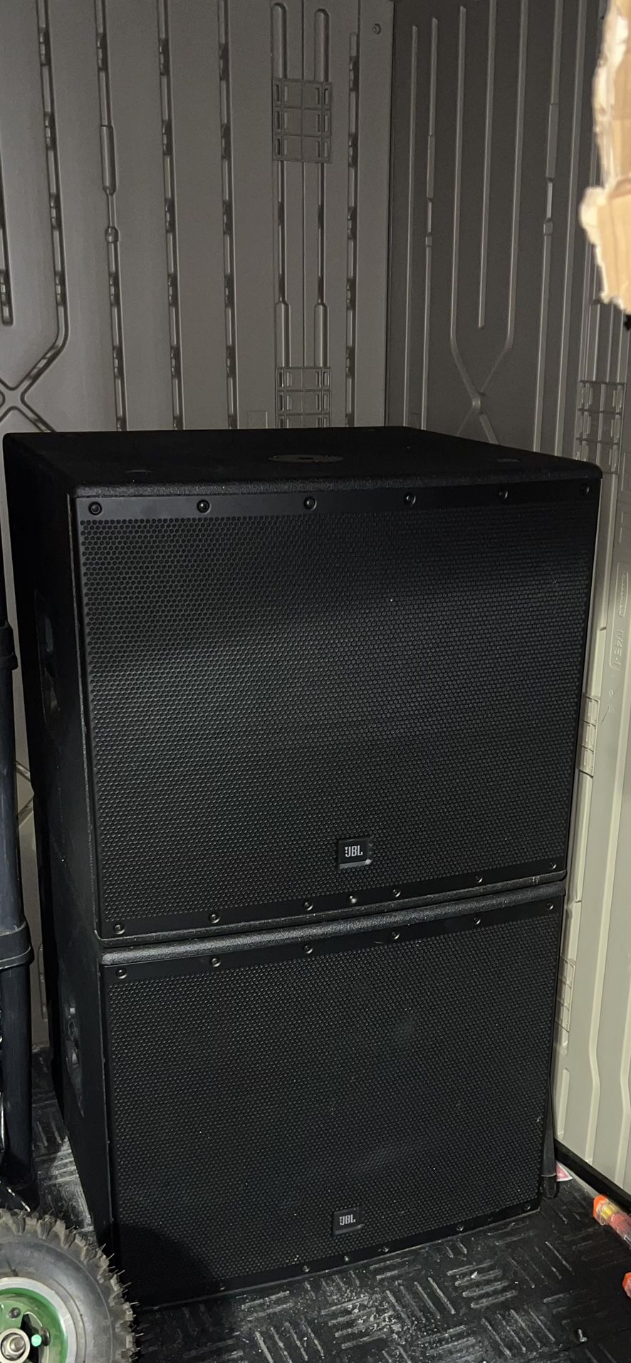 JBL EON618S 18” Self Powered Subwoofer