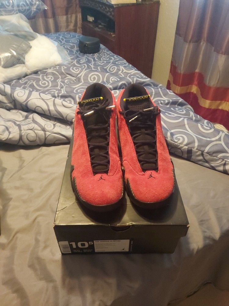 Jordan Ferrari Retro 14