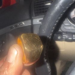 Gold Men’s Ring 