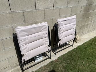 Pair of Padded outdoor Folding chairs