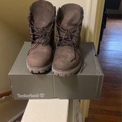 Men's Timberland Boots Size 8