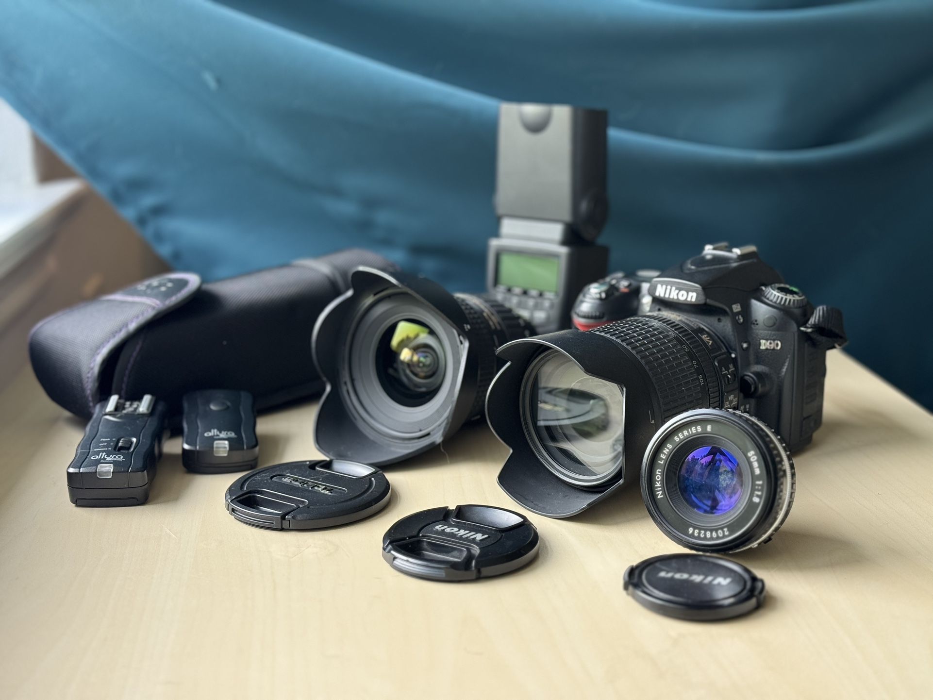 Nikon D90, 3 Lenses, Flash