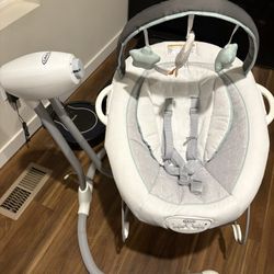 Graco Soothe N Sway With Portable Bouncer