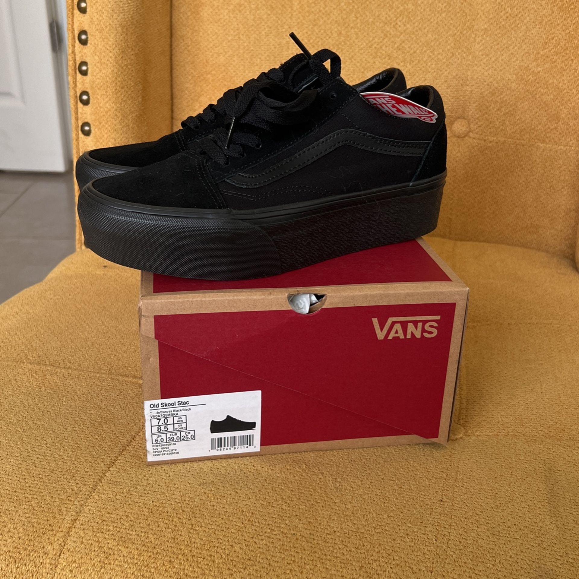 Vanz Black Old Skool Stac