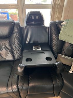 🔥 Mint Condition 6-Seat Power Reclining Sectional – Like New 🔥