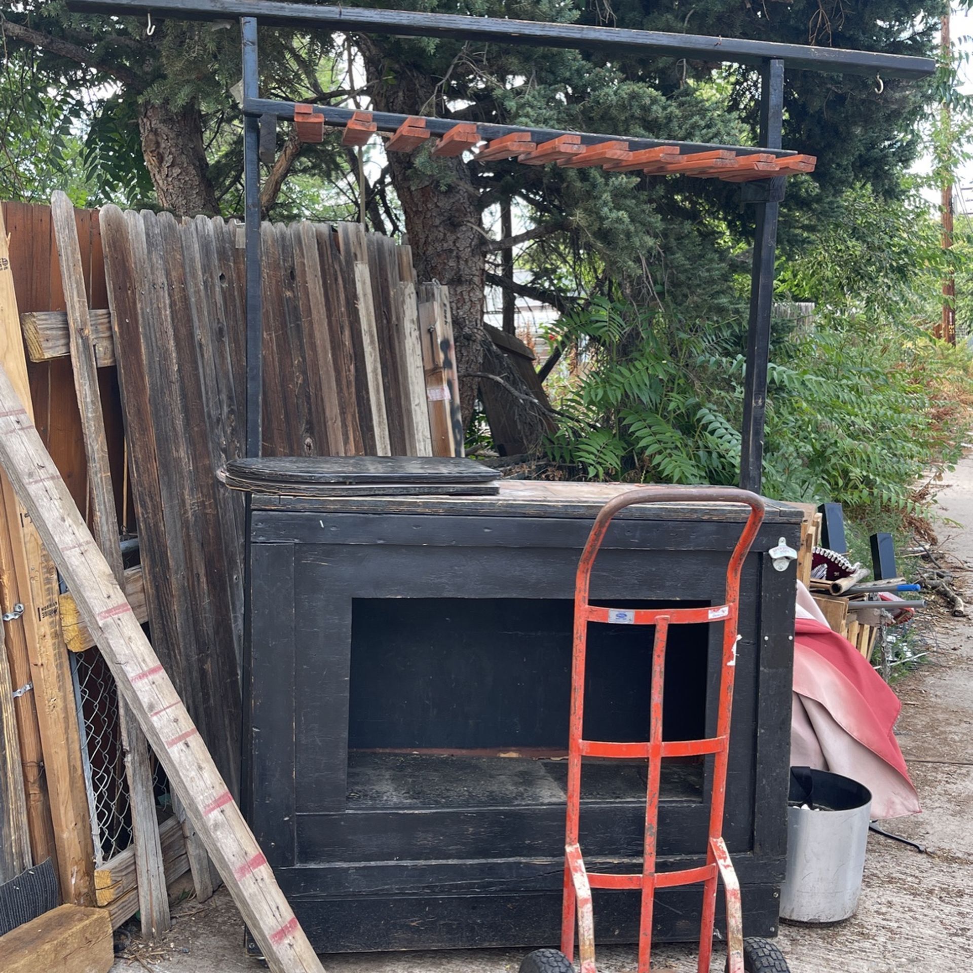 Tiki Bar