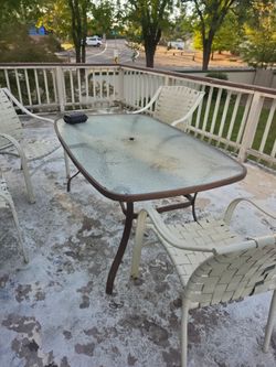 Outdoor table