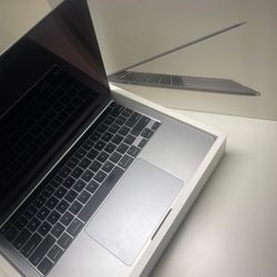 MacBook Pro 13in 2020 Laptop 1TB - PAYMENTS PLAN AVAILABLE NO CREDIT NEEDED 
