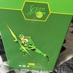 Dc Comics Green Arrow Vinyl Figurine( World’s Finest Collection)