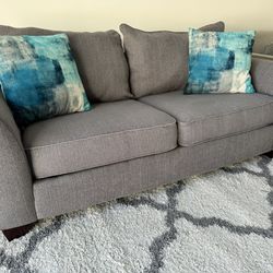 Excellent Condition Grey Couch 