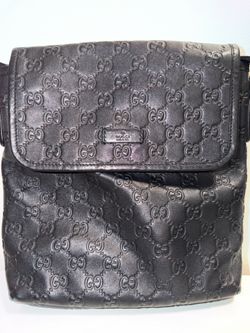 Vintage Gucci Black Leather messenger crossbody