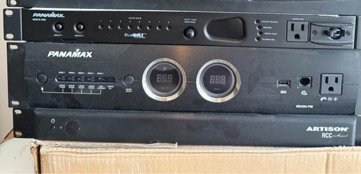 Panamax M5300-PM Power Line Conditioner & Surge Protector – Excellent Condition