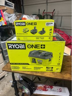 Ryobi cordless shop vaccum w/2 batteries and charger