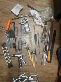 Miscellaneous parts, pcs, etc… of tools some pcs still in pkgs located off lake mead & Simmons asking $$8