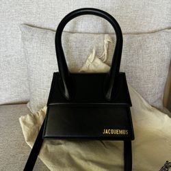 Le Chiquito Moyen Jacquemus Bag
