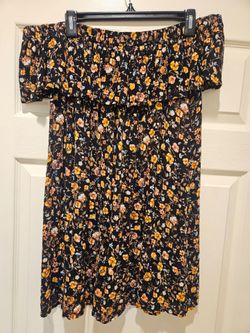 Forever 21 XL Floral Black Off the Shoulder Top