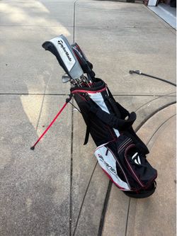 Taylormade RH Golf Club Complete Set