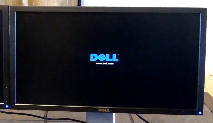 DELL 24.5"-Inch With Audio Sound Bar Speaker