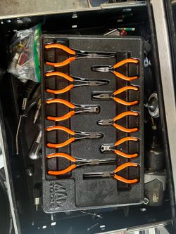 Mac pliers