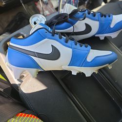 Jordan 1 retro cleats