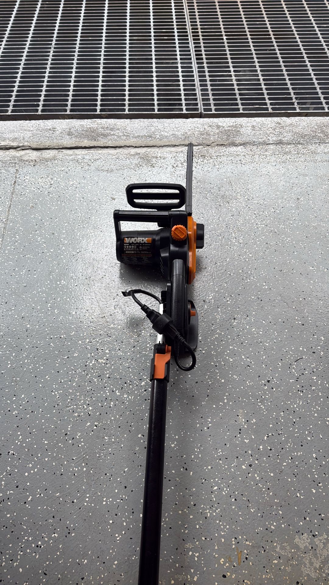 Worx WG309 8 Amp 10” Electric Pole Saw