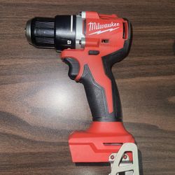 Milwaukee M18 Compact Brushless Drill/Driver – Tool Only (2025 Model)