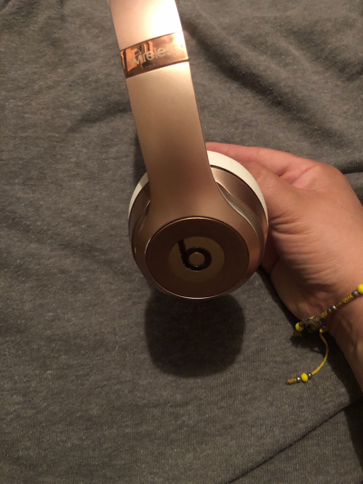 Beats solo 3 rose gold