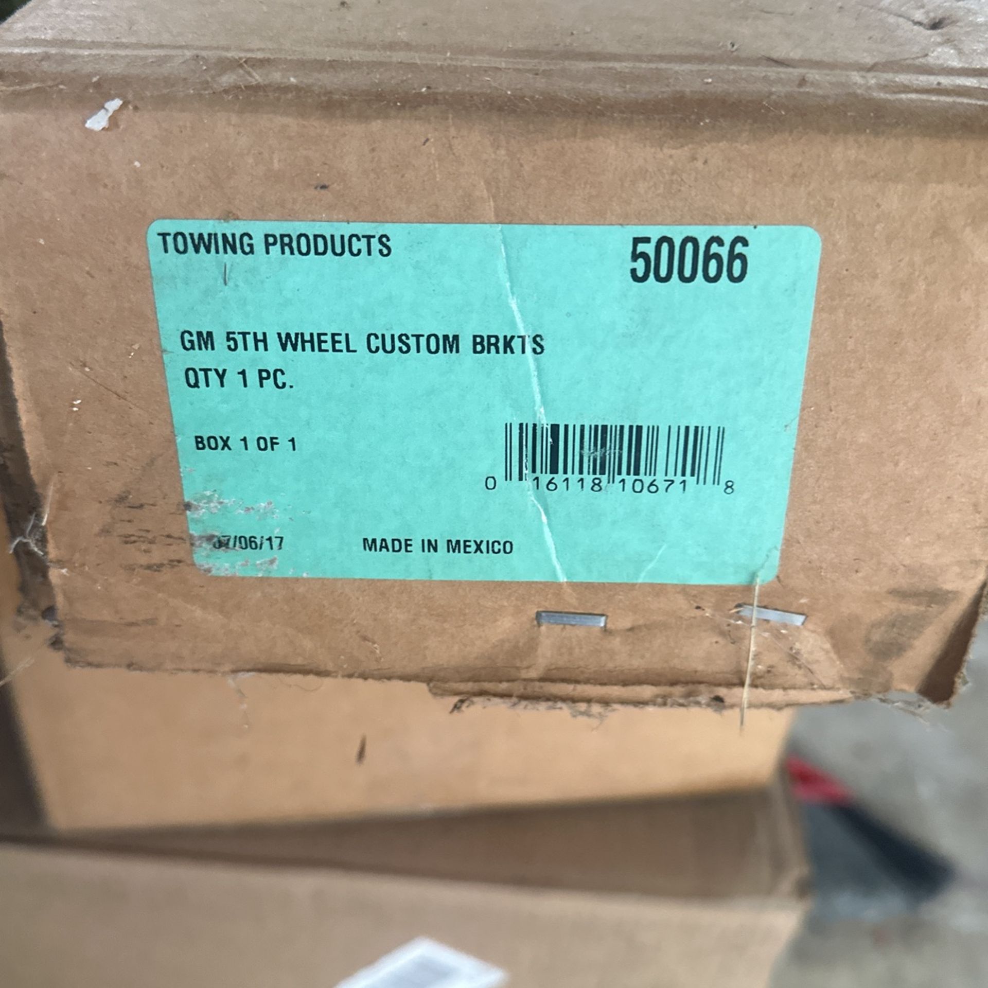 Fifth Wheel custom brackets