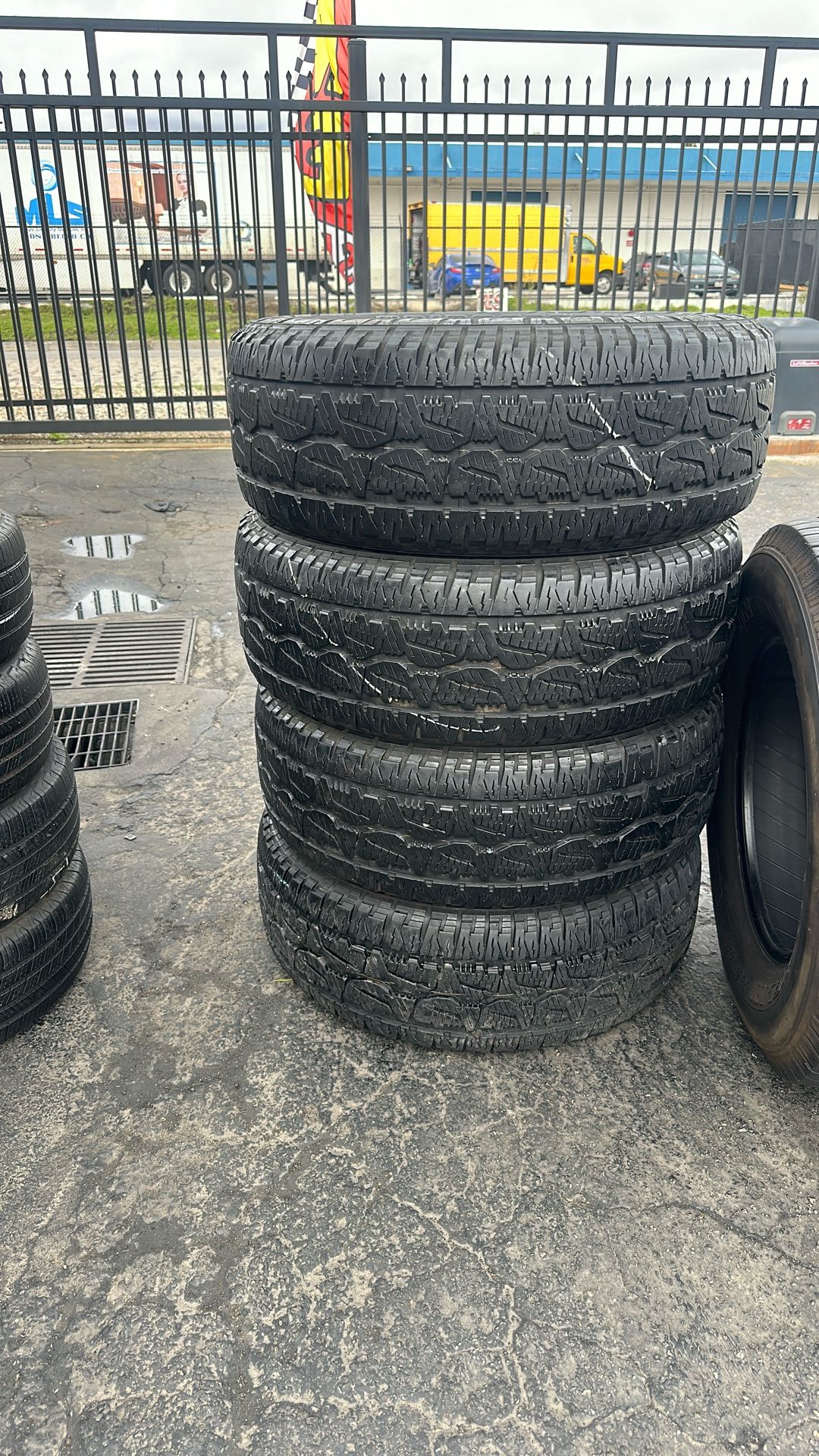 265-65-17 Used Bridgestone Set