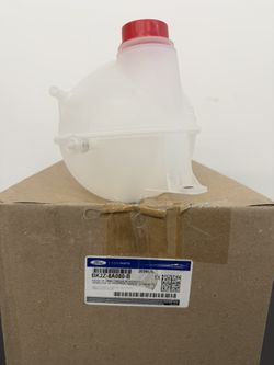 Ford Transit 150, 250, 350HD BK2Z-8A080-B (Coolant Reservoir / Expansion Tank)