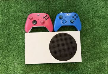 Xbox Series S With 2 Controllers USED But Works Perfectly 