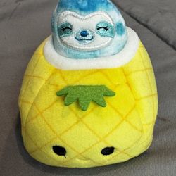 Squishmallows Squishville Sloth In Pineapple Car 