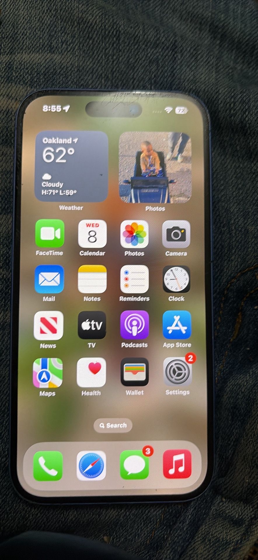 iPhone 16