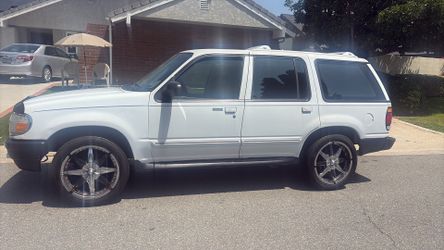 1996 Ford Explorer SUV Car Vehicle