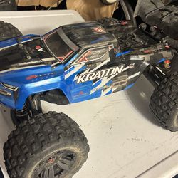 ARRMA KRATON 6S V5 4WD BLX  Monster RC Truck