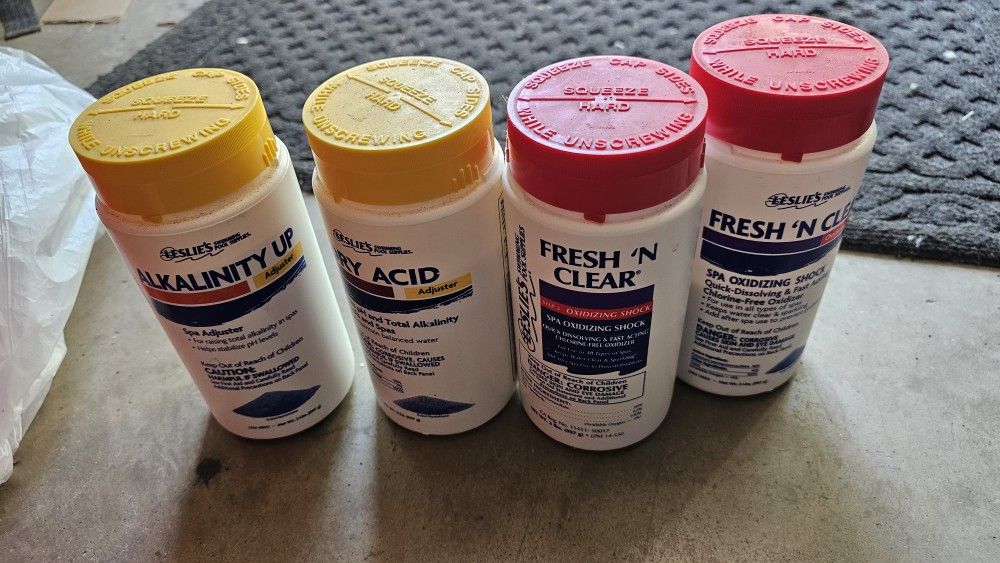 Hot Tub Test Strips And shock. LOCAL PICK UP ONLY