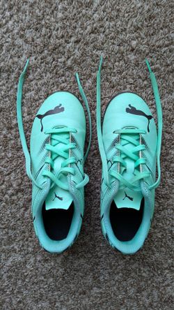Puma unisex-Child turf soccer cleats