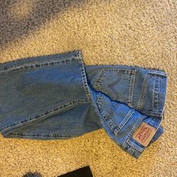 Levis Jeans