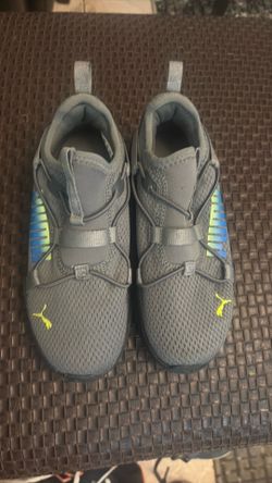 School shoes brand new Puma