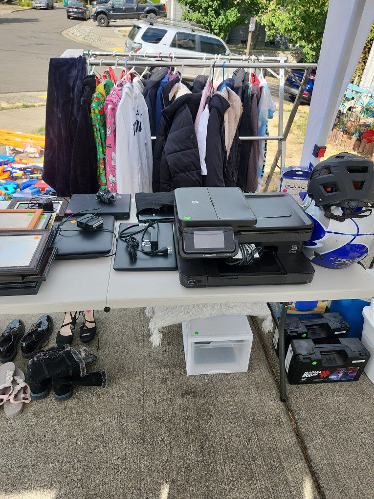 Laptops, Printer, Bluray, Portable Dvd Player