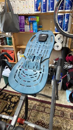 Teeter HangUps Inversion table