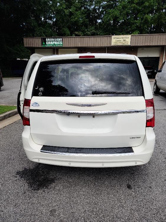 2012 Chrysler Town & Country