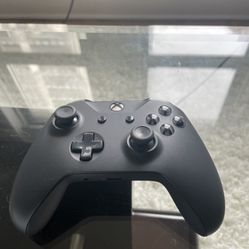 XBOX ONE CONTROLLER